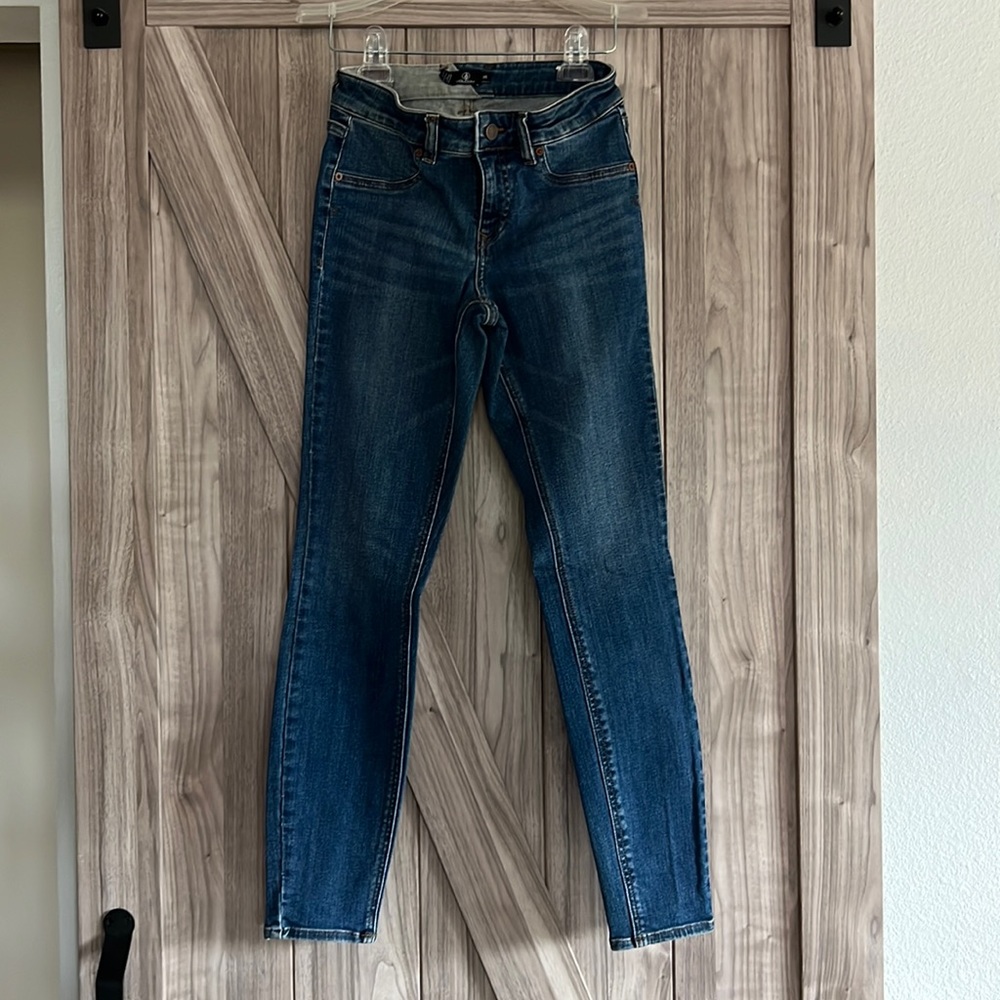 Like new Volcom Denim Jean
